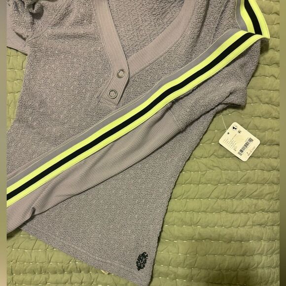 NWT Free People Movement Recovery Layer | Small | Trailblazer Combo - Picture 6 of 9